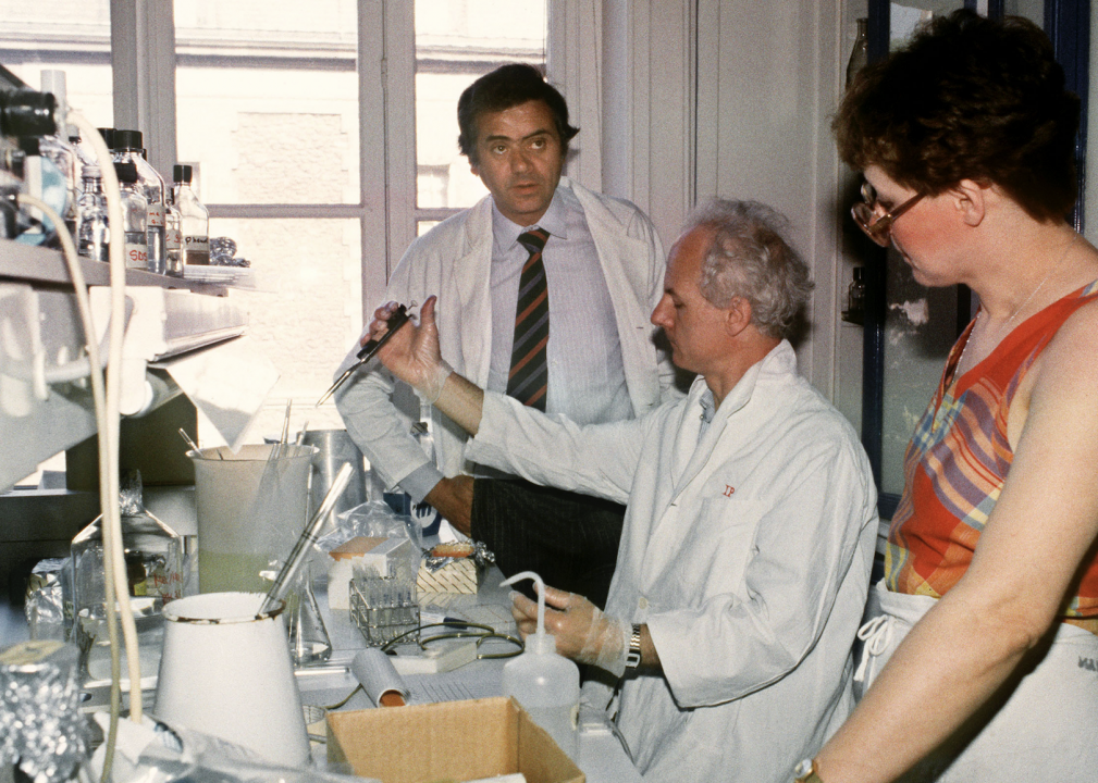 1984: HIV discovered